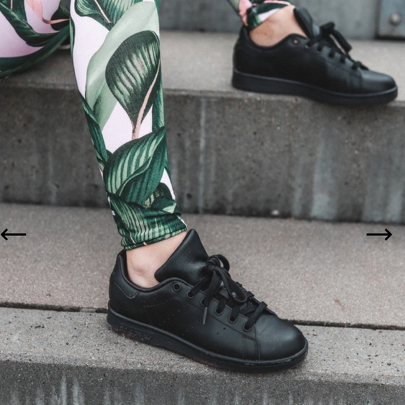 all black stan smiths womens